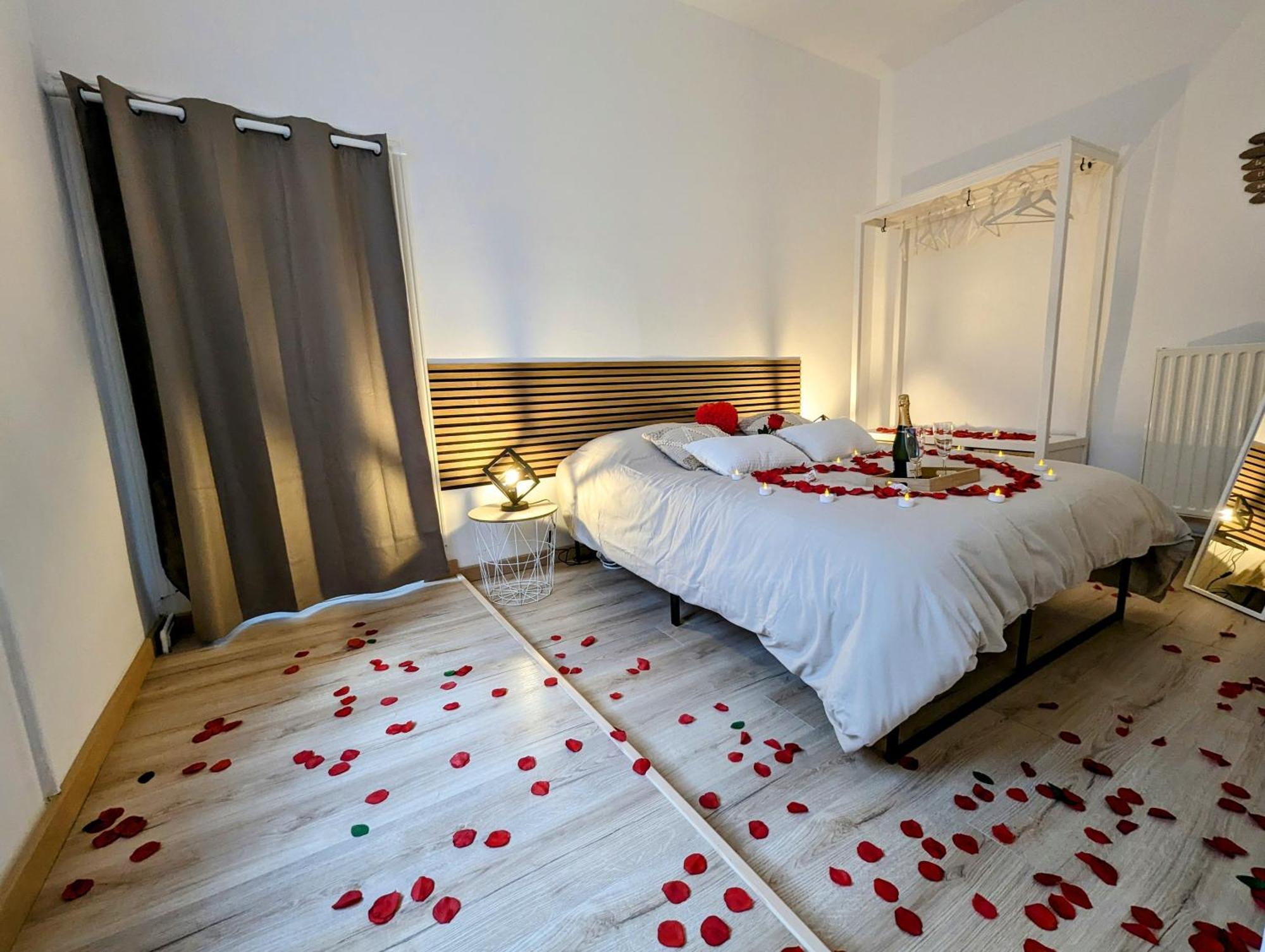 Logement Complet Dijon Centre Jusqu'A 6 Couchages Экстерьер фото